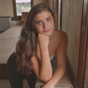 Meet your Posher, Alyson